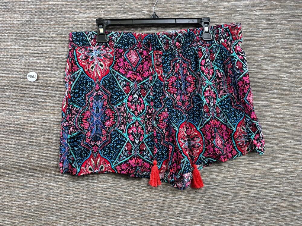 Gap Women's Size L Bohemian Fringe Drawstring Pull On Shorts Rayon Pockets Flowy